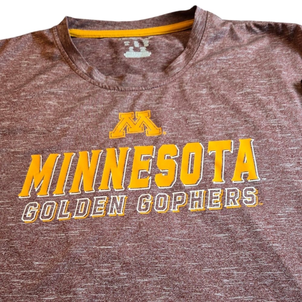 MN Golden Gophers Graphic Tee Size XL